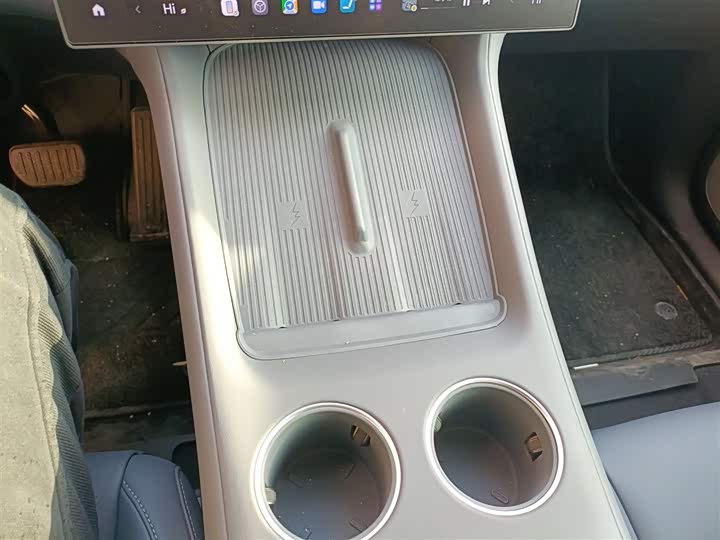 Фото 13 - Xiaomi YU7