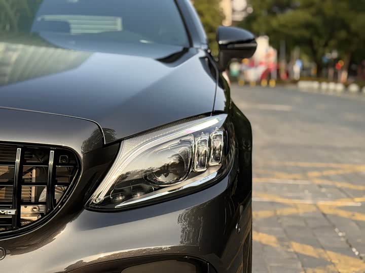 Фото 11 - Mercedes-Benz C-Class AMG