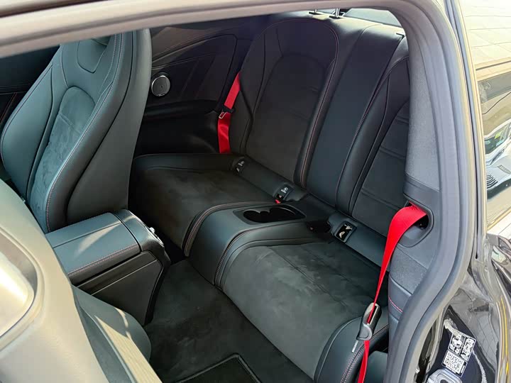 Фото 13 - Mercedes-Benz C-Class AMG