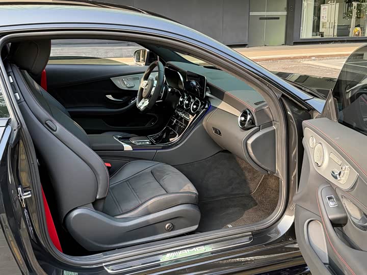 Фото 7 - Mercedes-Benz C-Class AMG