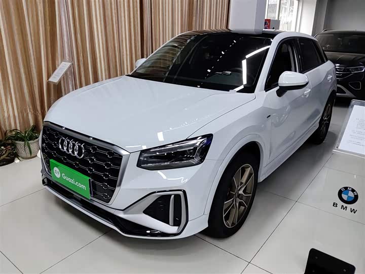 Фото 2 - Audi Q2L