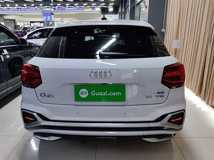 Фото 6 - Audi Q2L