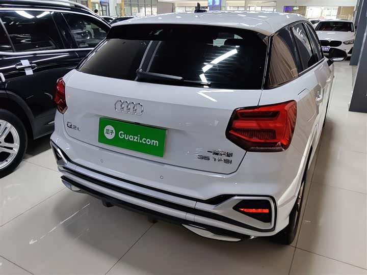 Фото 7 - Audi Q2L