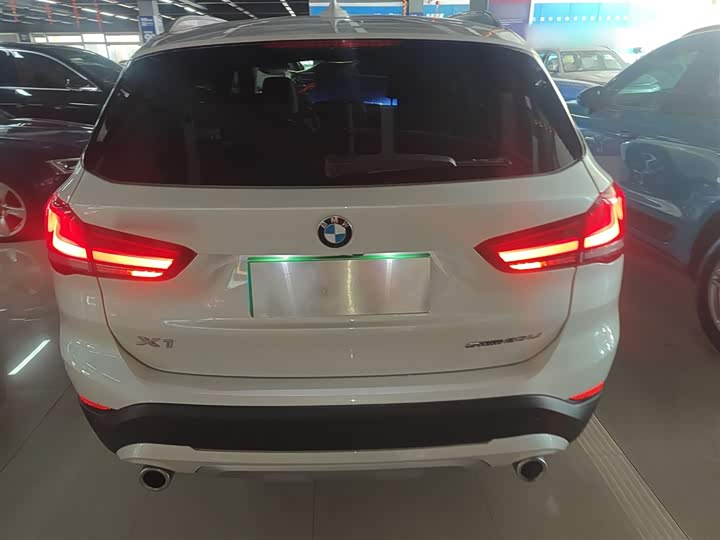 Фото 6 - BMW X1