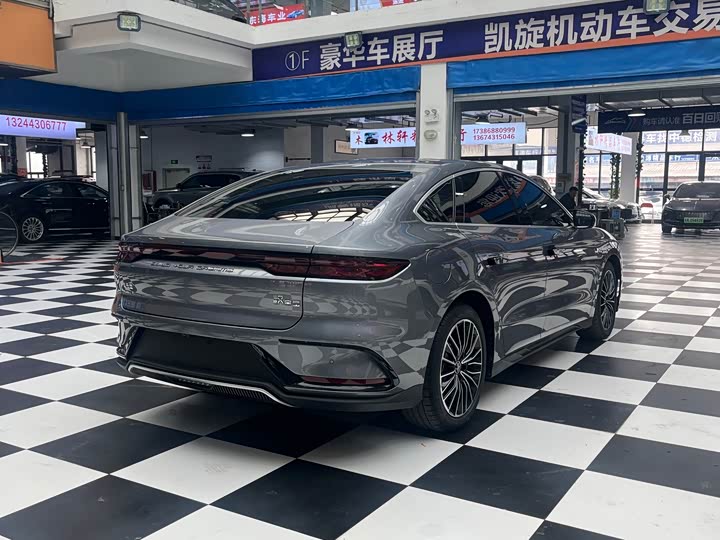 Фото 4 - BYD Han