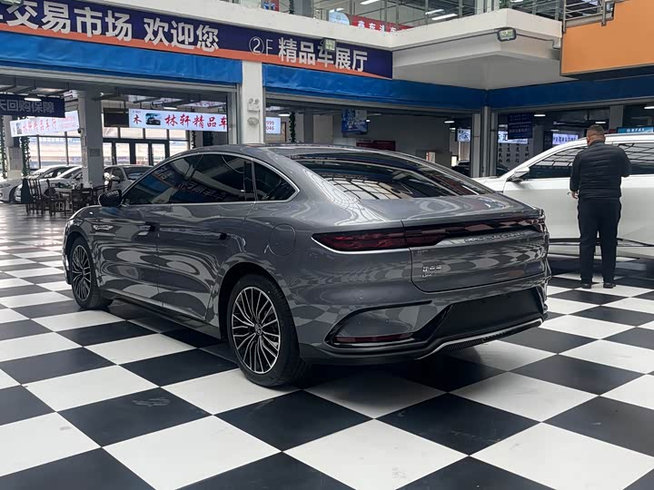 Фото 6 - BYD Han