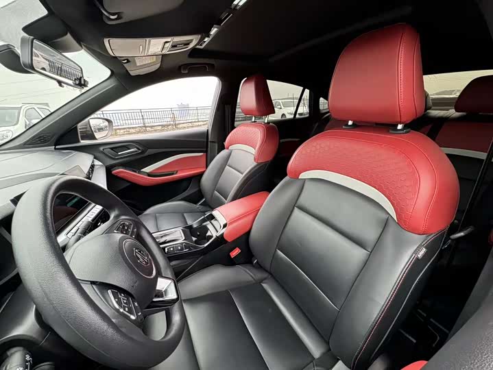 Фото 13 - MG Motor 5