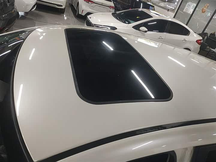 Фото 27 - Nissan Tiida