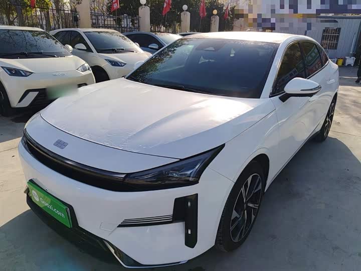 Фото 1 - Geely Galaxy L6