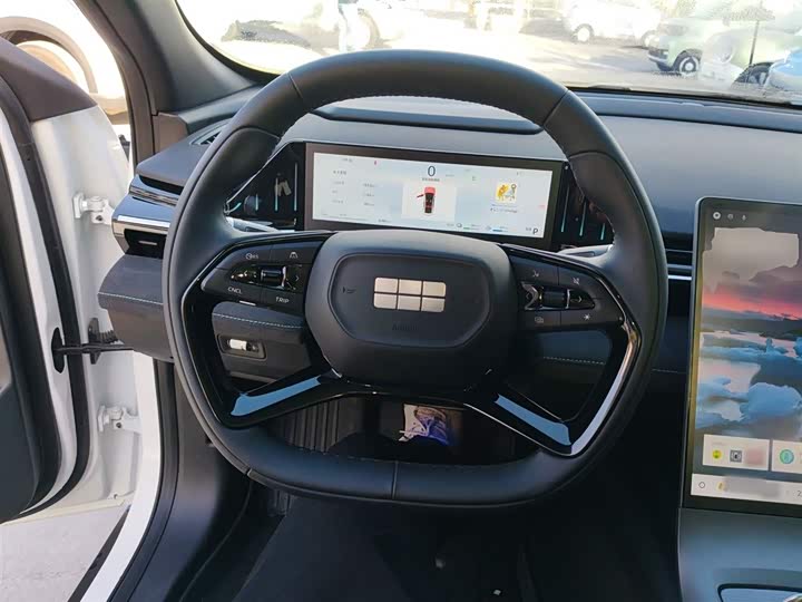 Фото 11 - Geely Galaxy L6