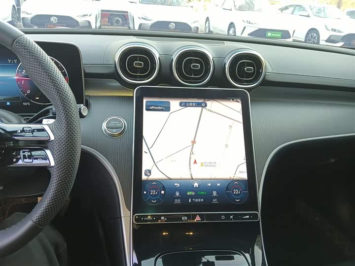 Фото 13 - Mercedes-Benz C-Class