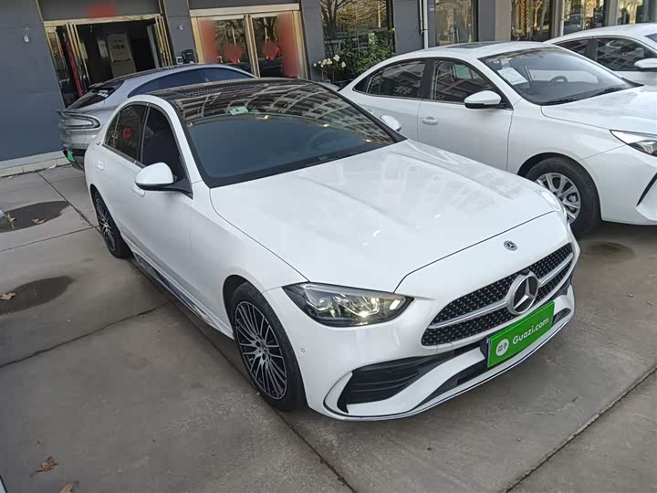 Фото 4 - Mercedes-Benz C-Class