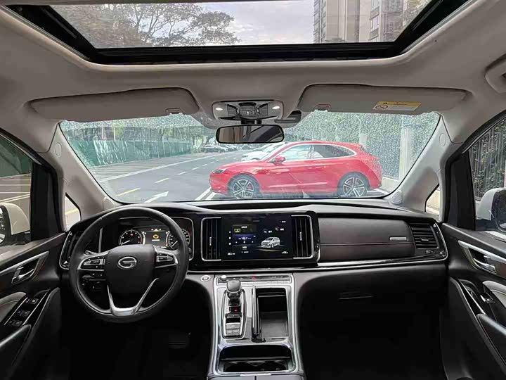 Фото 7 - GAC Trumpchi M8