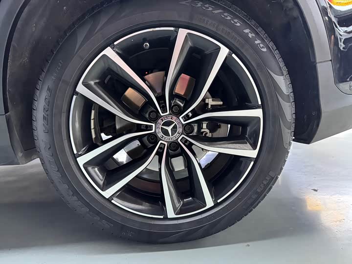 Фото 19 - Mercedes-Benz GLC-Class