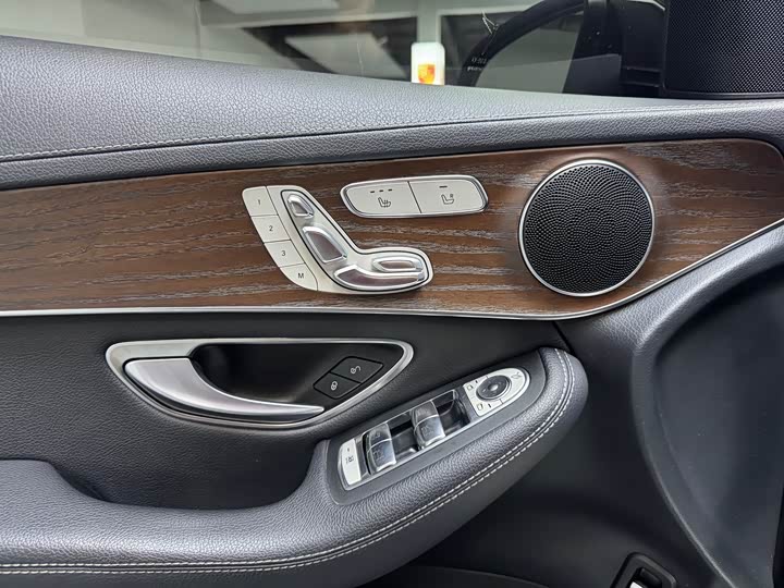 Фото 6 - Mercedes-Benz GLC-Class