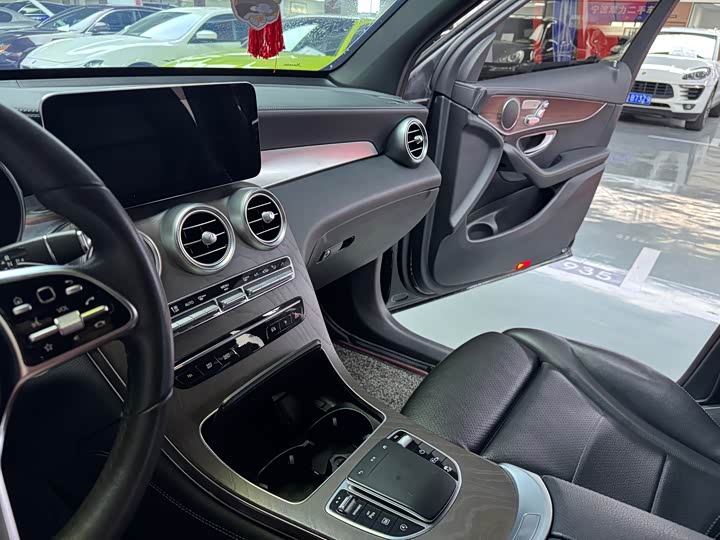 Фото 7 - Mercedes-Benz GLC-Class