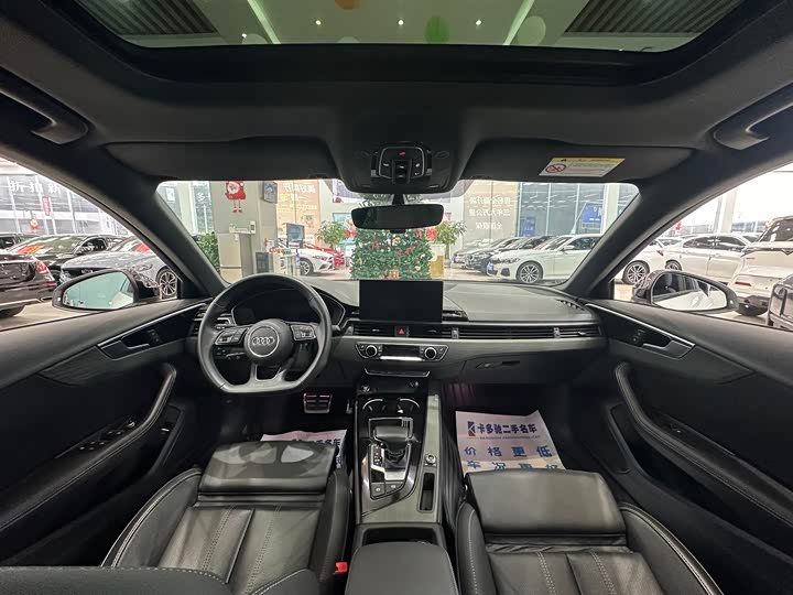 Фото 10 - Audi A4L