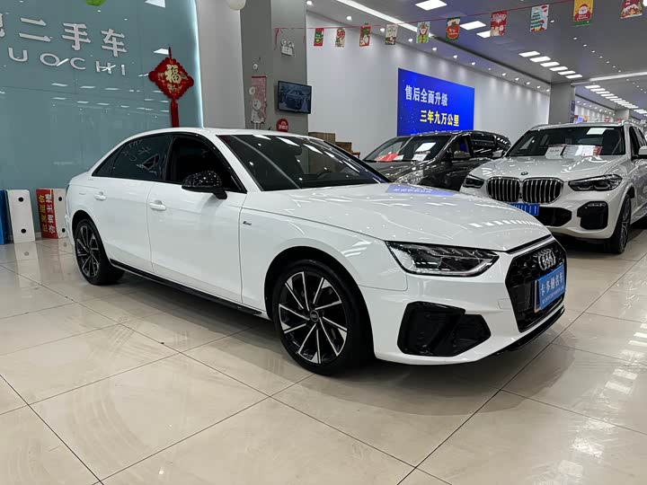 Фото 4 - Audi A4L