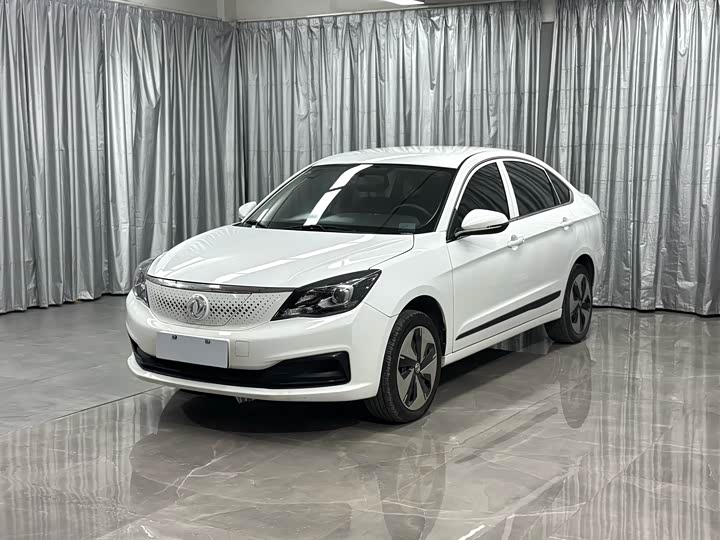 Фото 4 - Dongfeng Aeolus E70
