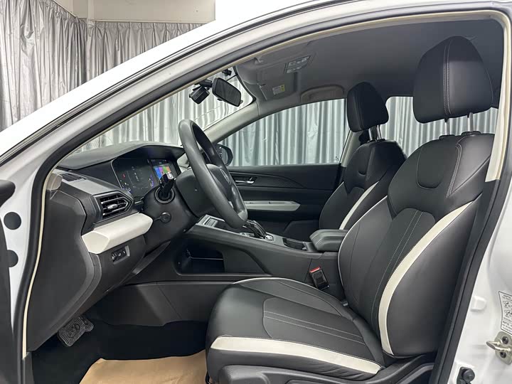 Фото 5 - Dongfeng Aeolus E70