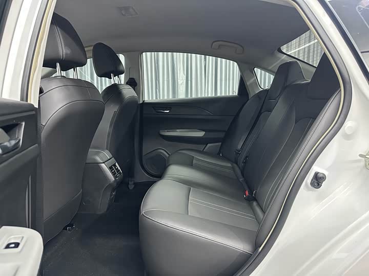 Фото 6 - Dongfeng Aeolus E70