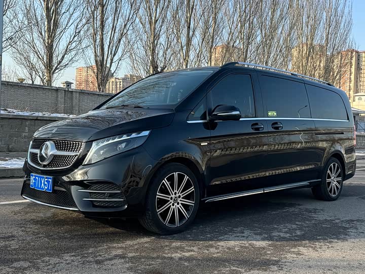 Фото 3 - Mercedes-Benz V-Class