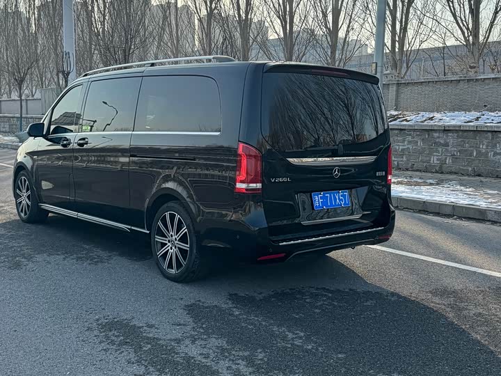 Фото 4 - Mercedes-Benz V-Class