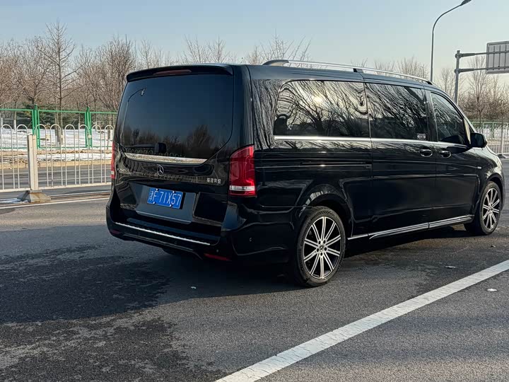 Фото 6 - Mercedes-Benz V-Class