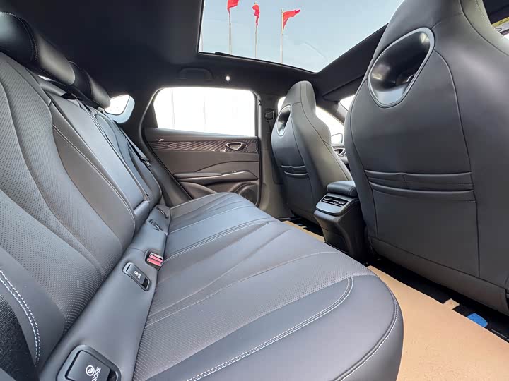 Фото 7 - BYD Seal