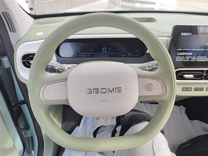 Фото 11 - Geely Galaxy Panda Mini