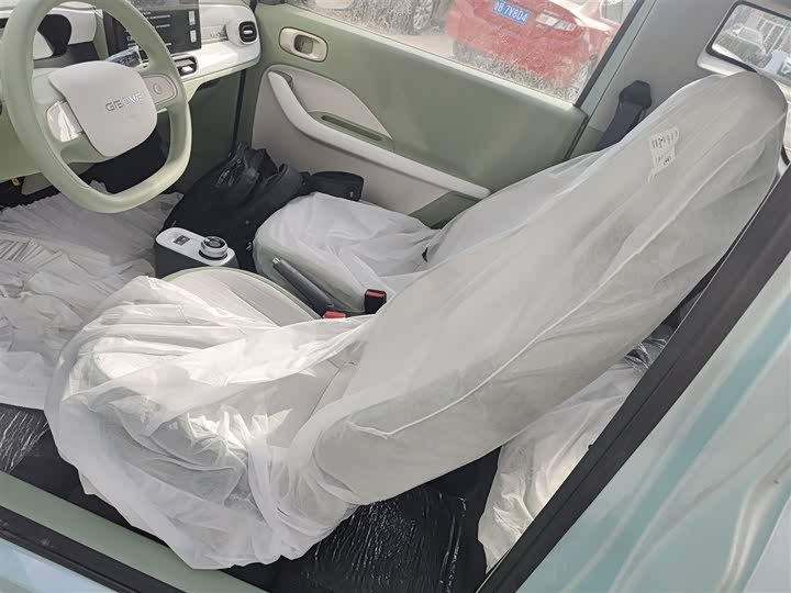 Фото 15 - Geely Galaxy Panda Mini