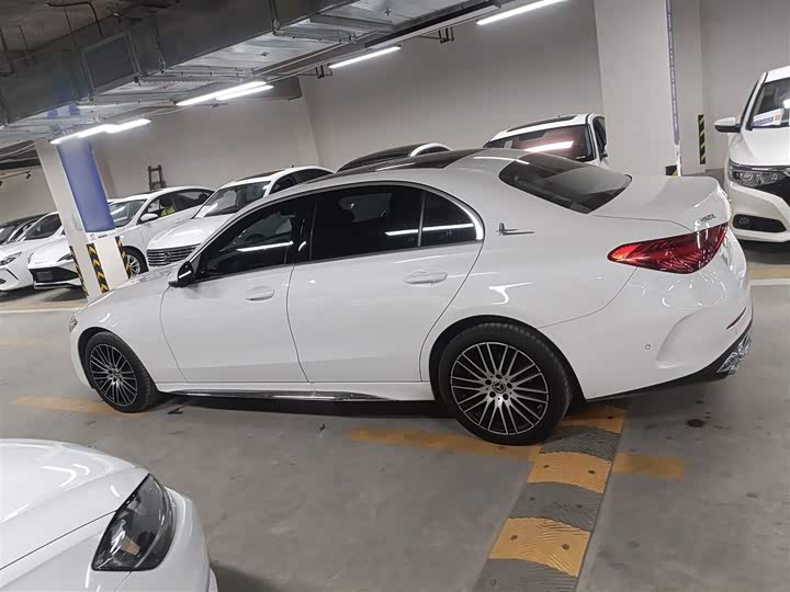 Фото 5 - Mercedes-Benz C-Class