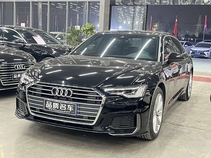 Фото 1 - Audi A6L