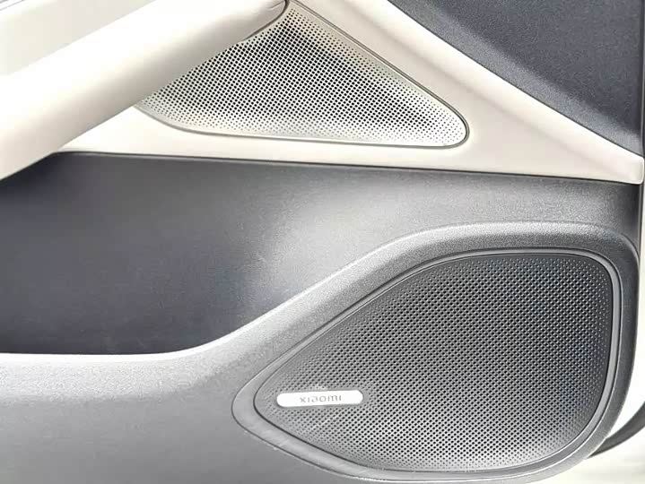 Фото 10 - Xiaomi SU7