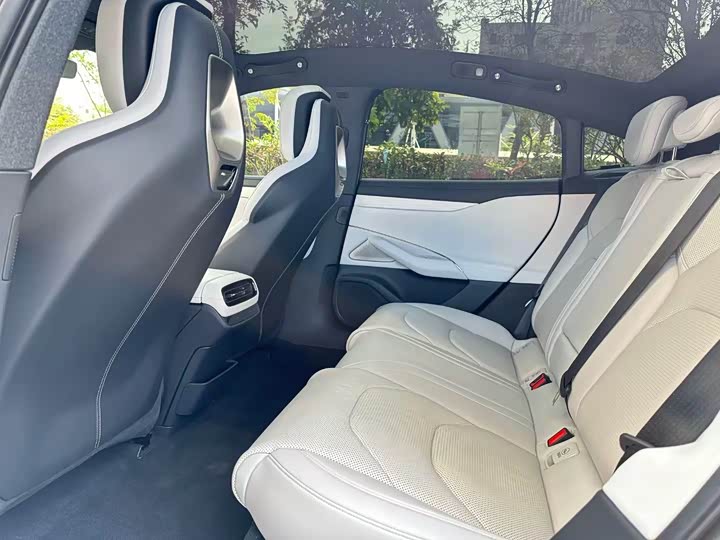 Фото 8 - Xiaomi SU7