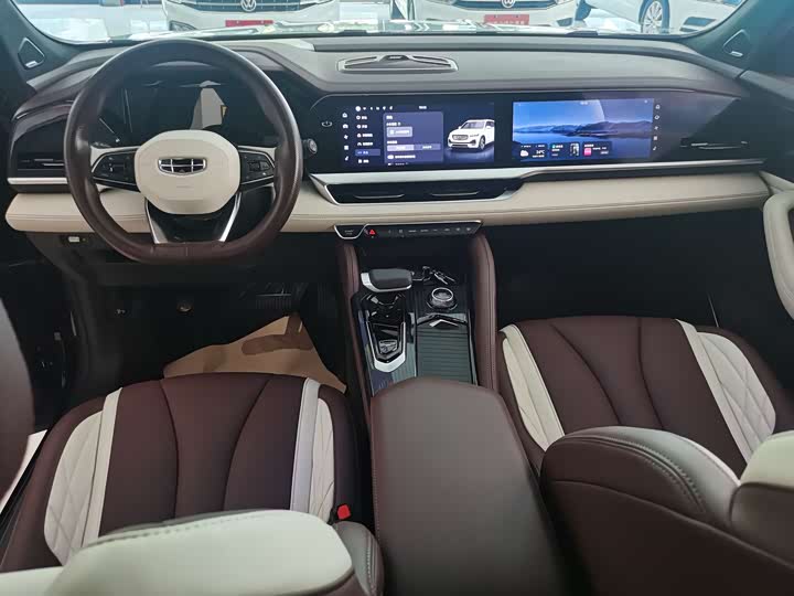 Фото 7 - Geely Monjaro