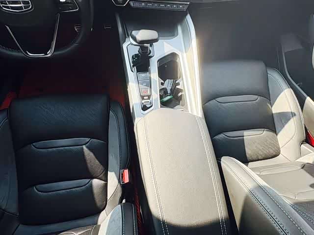 Фото 11 - Geely Preface