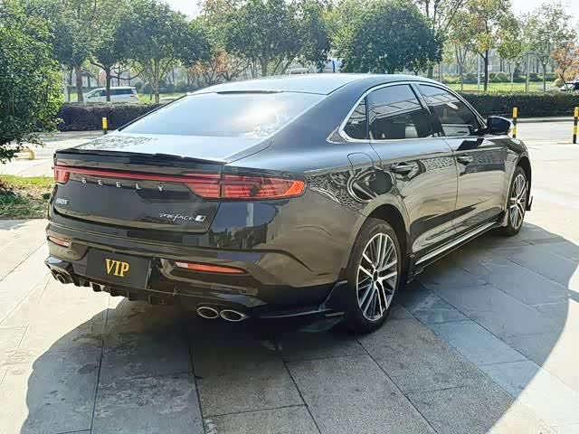 Фото 14 - Geely Preface