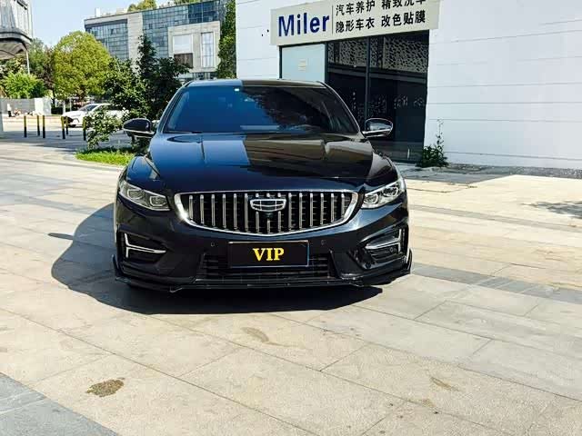 Фото 2 - Geely Preface