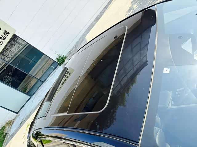 Фото 6 - Geely Preface