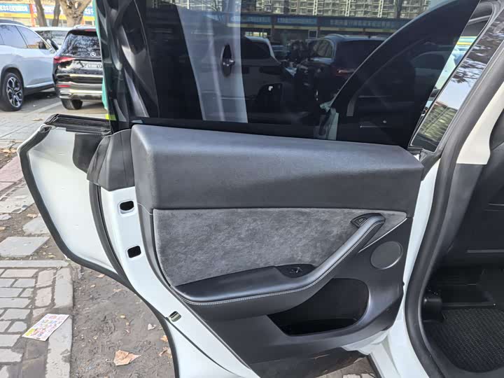Фото 9 - Tesla Model Y