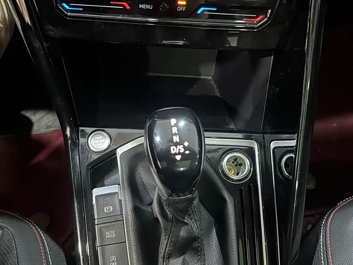 Фото 11 - Volkswagen Tayron