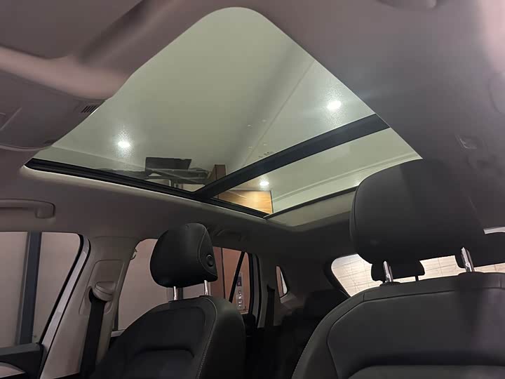 Фото 12 - Volkswagen Tayron