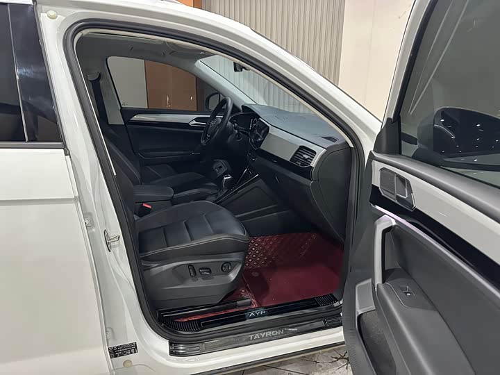 Фото 18 - Volkswagen Tayron