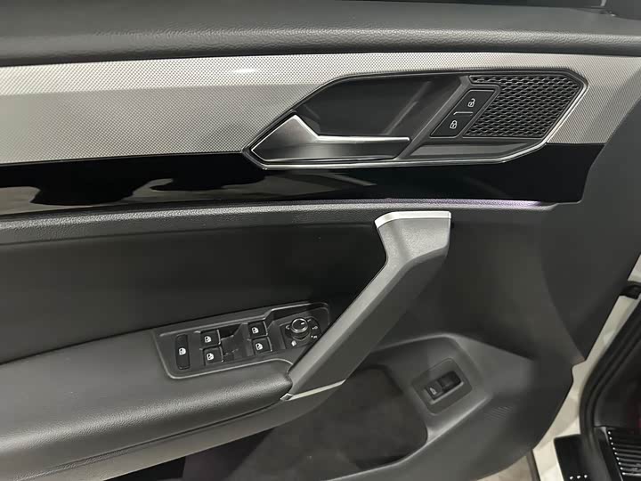 Фото 7 - Volkswagen Tayron