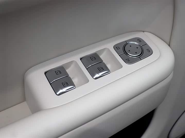 Фото 10 - LiXiang L9