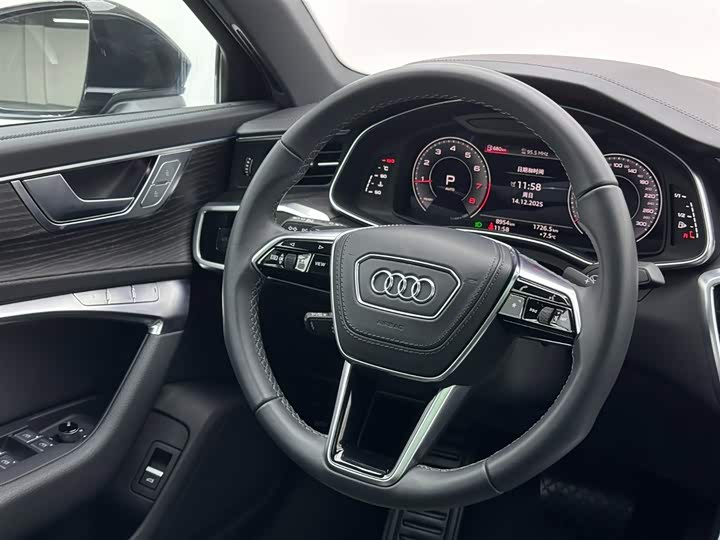 Фото 10 - Audi A6L