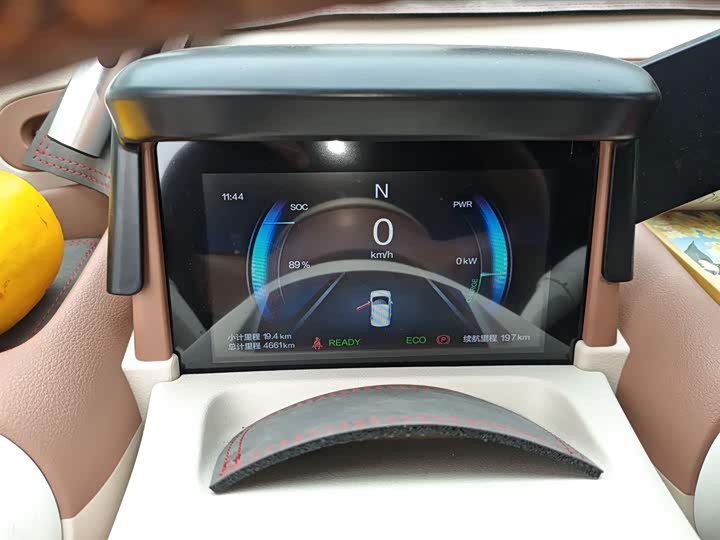 Фото 12 - Bestune Pony