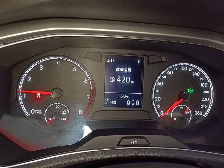 Фото 12 - Volkswagen T-Roc