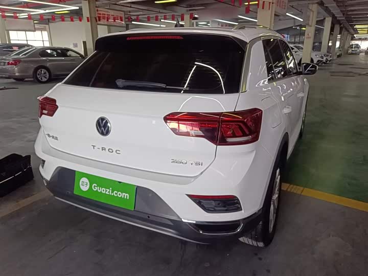 Фото 7 - Volkswagen T-Roc